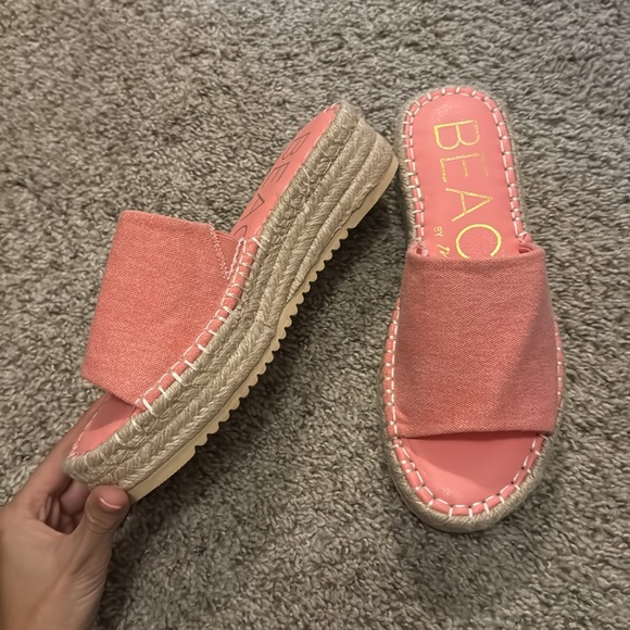 Beach Skylar Platform Sandal - Picture 3 of 4